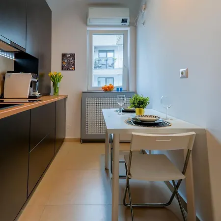 Ana - Cozy & Quiet With Balcony & Garden View Апартаменты