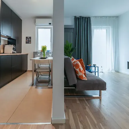 Ana - Cozy & Quiet With Balcony & Garden View Daire *
