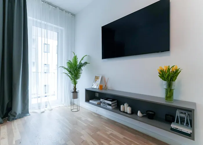 Ana - Cozy & Quiet With Balcony & Garden View Daire