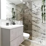 Apartman Ana - Cozy & Quiet With Balcony & Garden View *