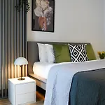 Apartman Ana - Cozy & Quiet With Balcony & Garden View *