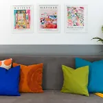 Apartman Ana - Cozy & Quiet With Balcony & Garden View Bukarest