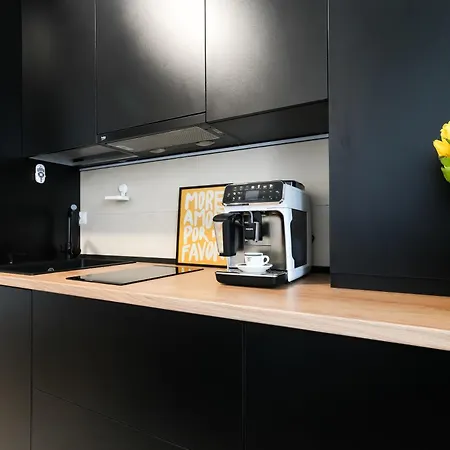 Apartment Ana - Cozy & Quiet With Balcony & Garden View