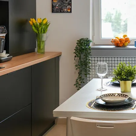 Ana - Cozy & Quiet With Balcony & Garden View Apartment Bucharest