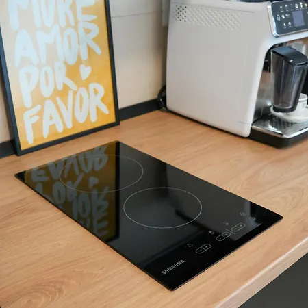 Appartamento Ana - Cozy & Quiet With Balcony & Garden View Bucarest