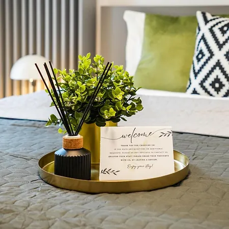 Appartamento Ana - Cozy & Quiet With Balcony & Garden View