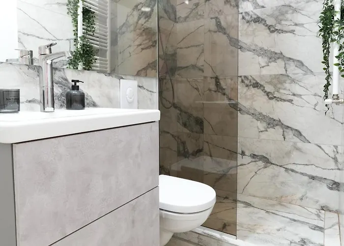 Lägenhet Ana - Cozy & Quiet With Balcony & Garden View Bukarest