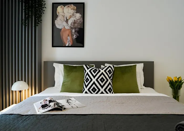 Lägenhet Ana - Cozy & Quiet With Balcony & Garden View *