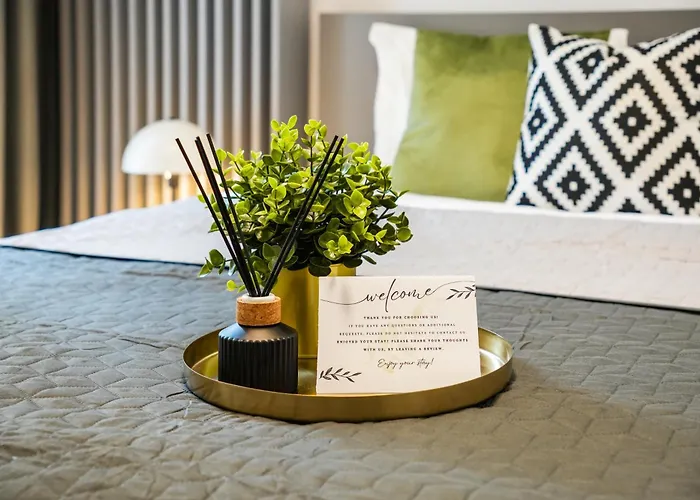 Lägenhet Ana - Cozy & Quiet With Balcony & Garden View