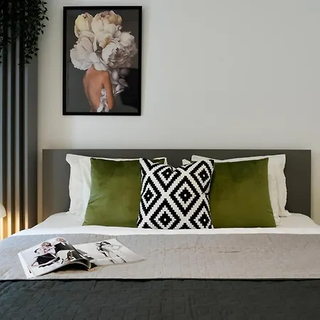 Apartmán Ana - Cozy & Quiet With Balcony & Garden View *