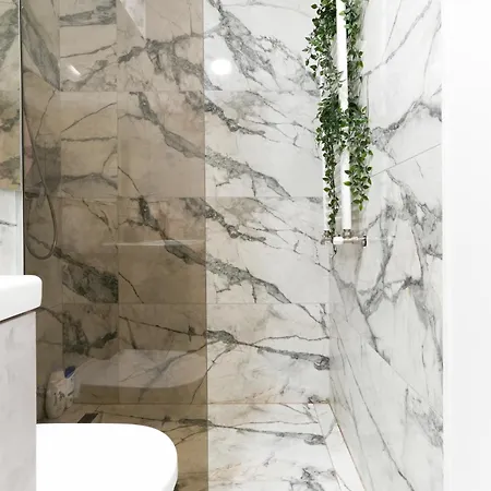 Ana - Cozy & Quiet With Balcony & Garden View *