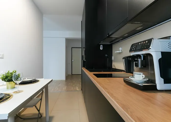 Ana - Cozy & Quiet With Balcony & Garden View Apartman *