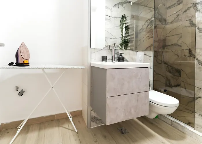 Ana - Cozy & Quiet With Balcony & Garden View *